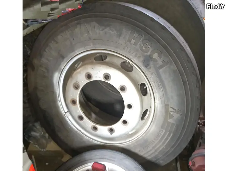 Myydään Kuorma-auton renkaat 315/80R22,5 2 kpltta
