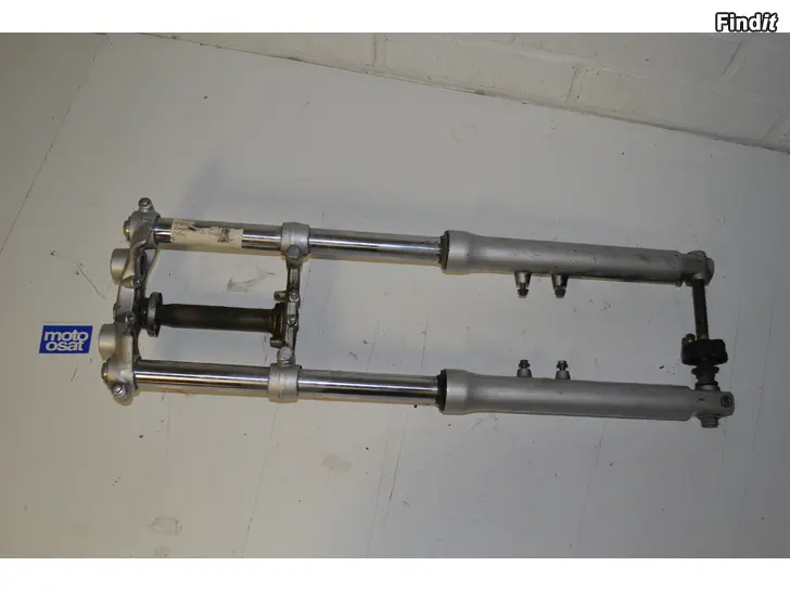 Myydään Yamaha XV 125 97-02 osia