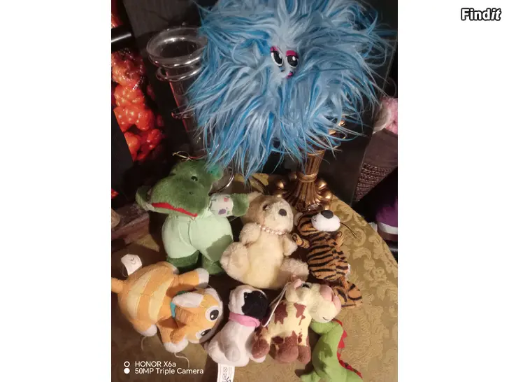 Myydään Pienten pehmolelujen pikku setti