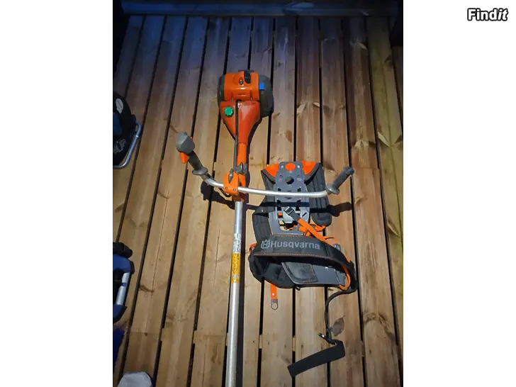 Myydään Husqvarna 345 FR raivaussaha ja XT valjaat
