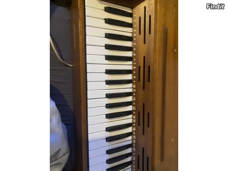 Säljes Baleani altimoro castelfidaro orgel