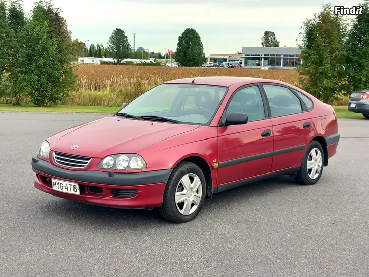 Myydään Toyota Avensis 1.8 Linea Terra AC 5-ov