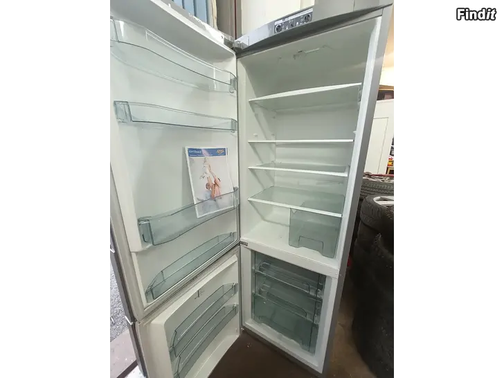 Säljes Kylskåp med frys säljes