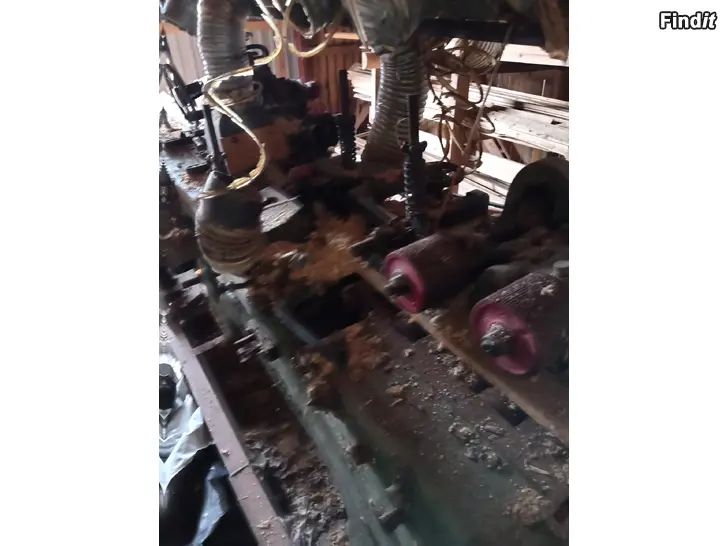 Säljes 5-kutterinen traktori pyöritteinen Höyläkone puru puhaltajalla