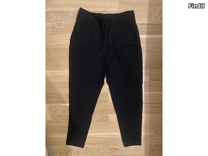 Myydään Only Housut