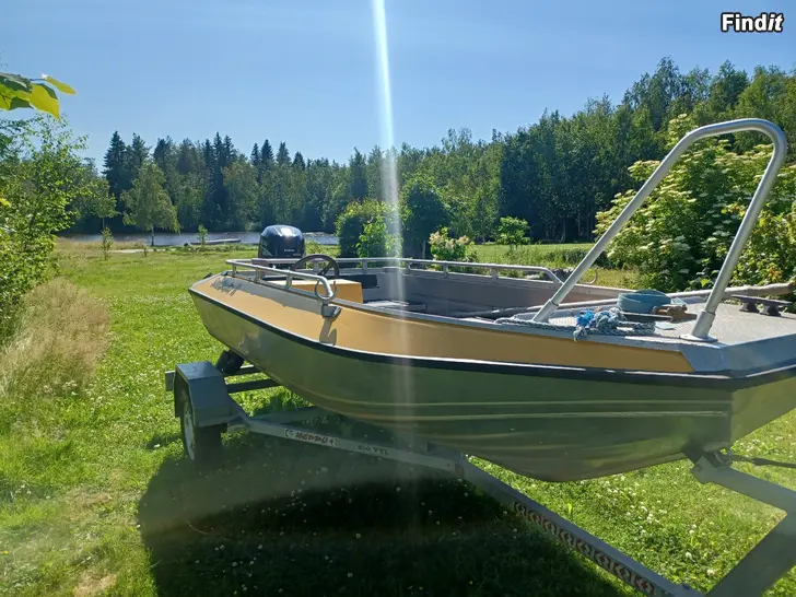 Säljes Sun Buster R med Suzuki 20 4takt