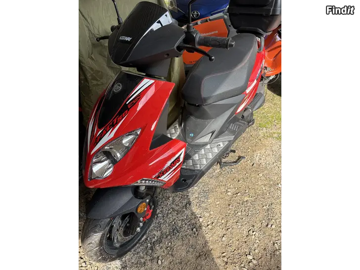 Myydään Keeway 4 Face Evo vm25