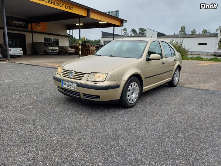 Säljes Wolkswagen Bora 1.6 bensin Automat