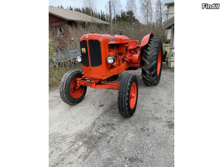 Säljes Nuffield universal DM 4