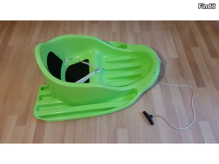 Myydään Stiga CRUISER vauvapulkka vihreä  -hinta 10e