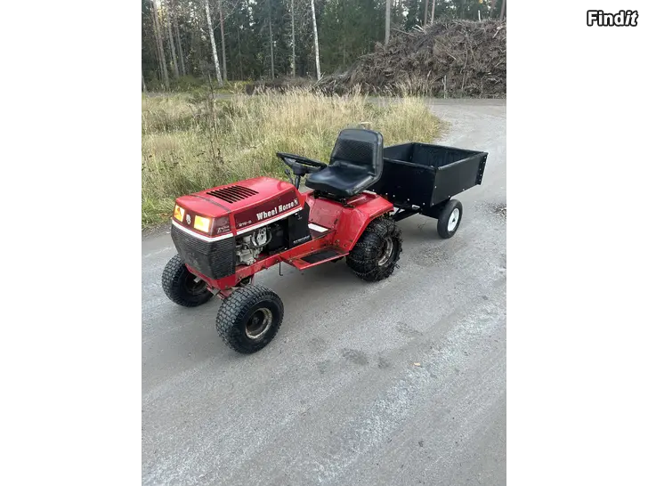 Säljes Wheel Horse traktorklippare, kärra