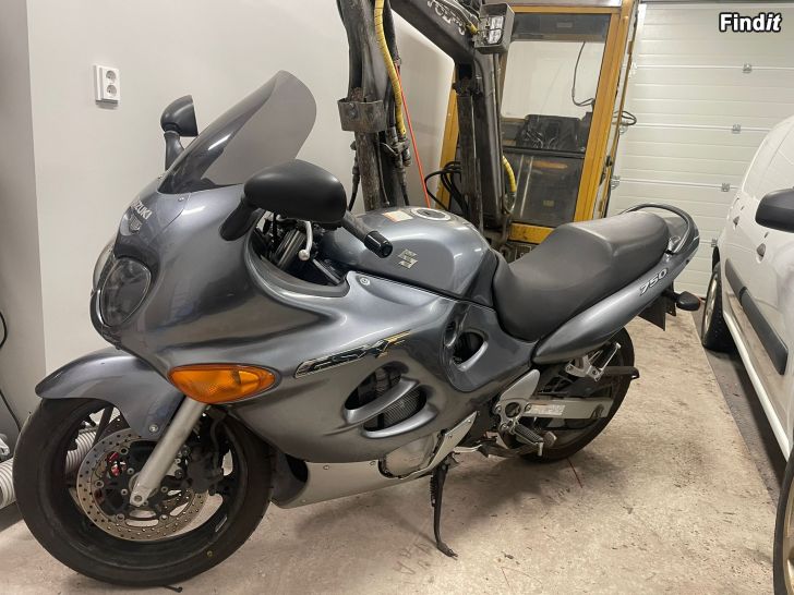 Säljes SUZUKI GSXF 750