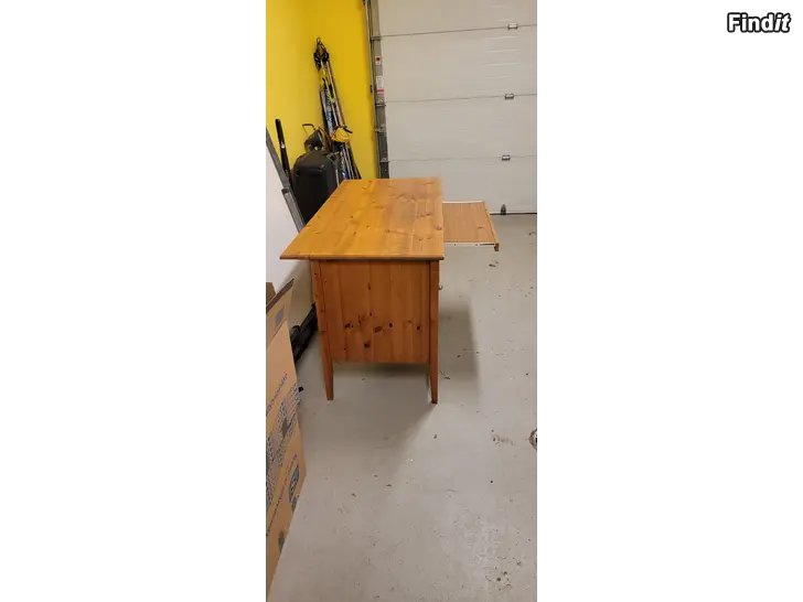 Säljes Skrivbord