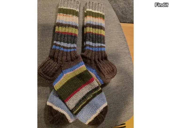 Myydään Villasukat