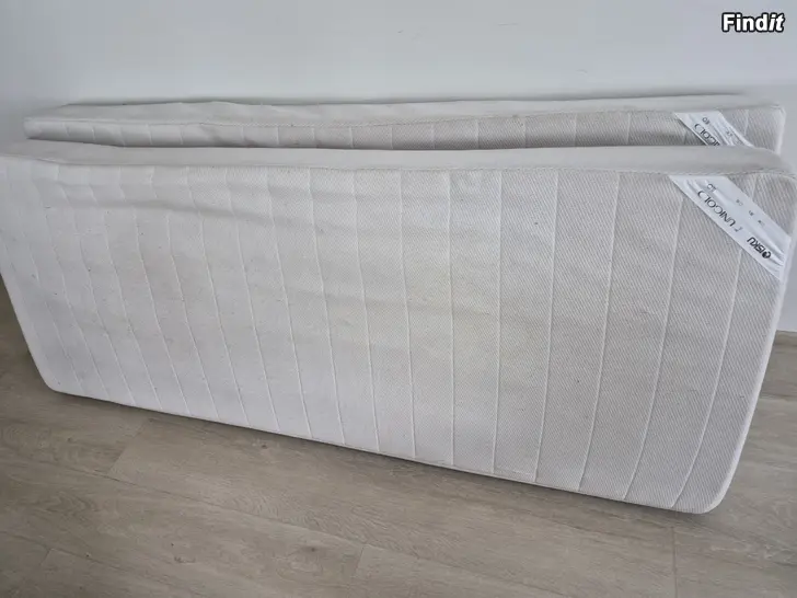 Myydään Iskun laadukkaat unigold joustinpatjat 2kpl 80x160