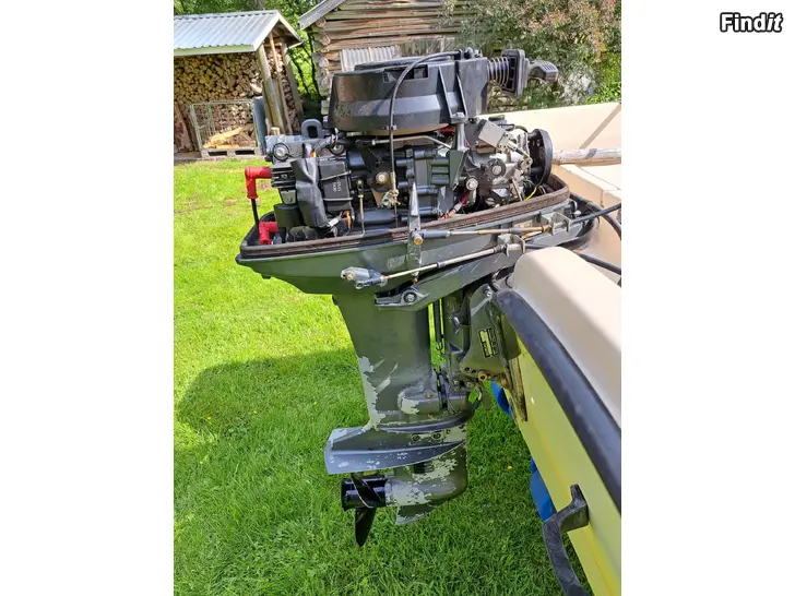 Myydään Utombordsmotor Suzuki DT20 reservdelar. Perämoottori