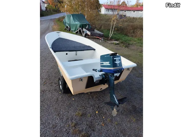 Myydään Lohi 390 kalastus lavetilla