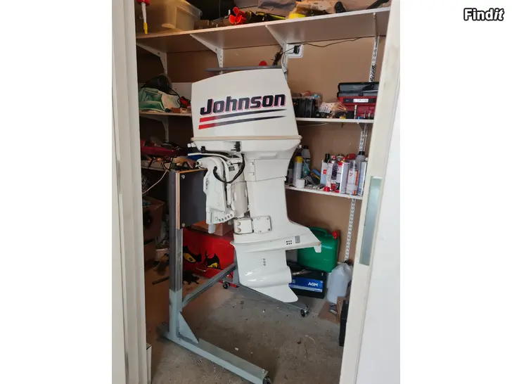 Myydään Johnson 70