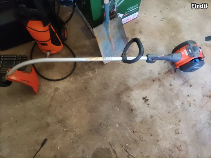 Myydään Husqvarna 129c trimmer