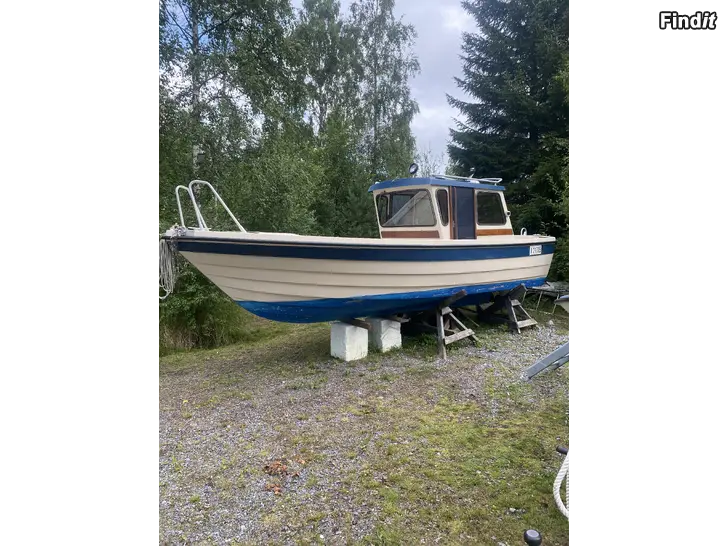 Myydään Minor 6400