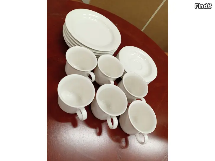 Myydään Arctica kahviastiasto 6.os