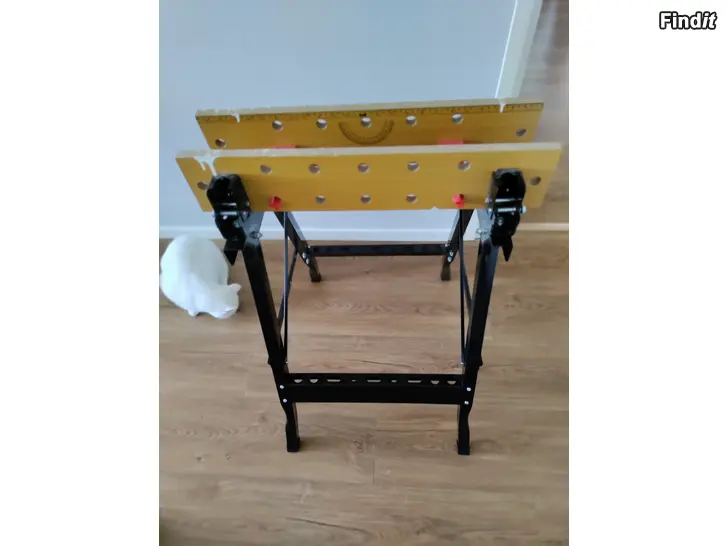 Säljes Hopfällbar arbetsbänk