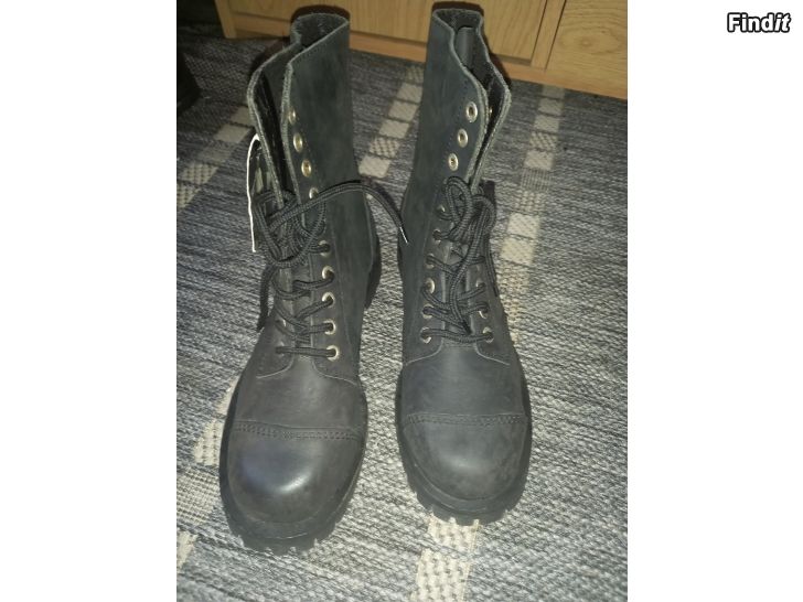 Säljes Vagabond maiharit koko41