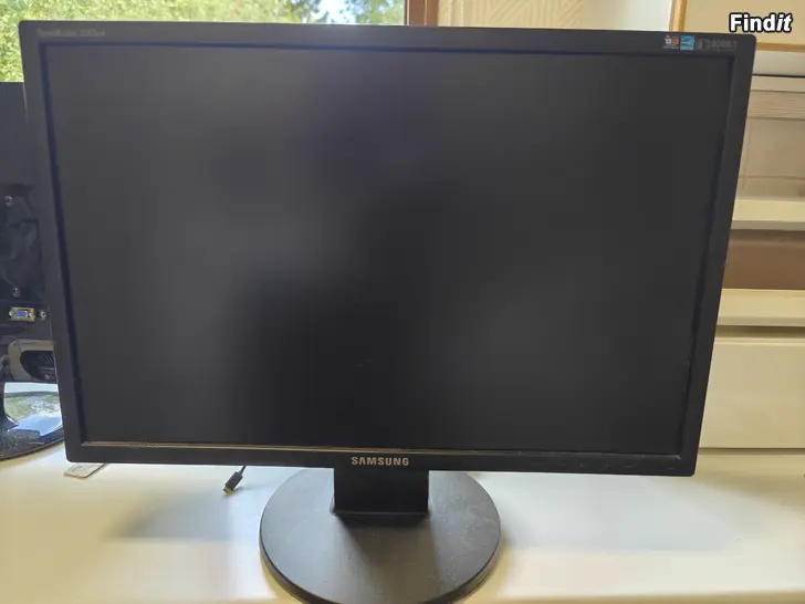Säljes Samsung 22 vga monitor