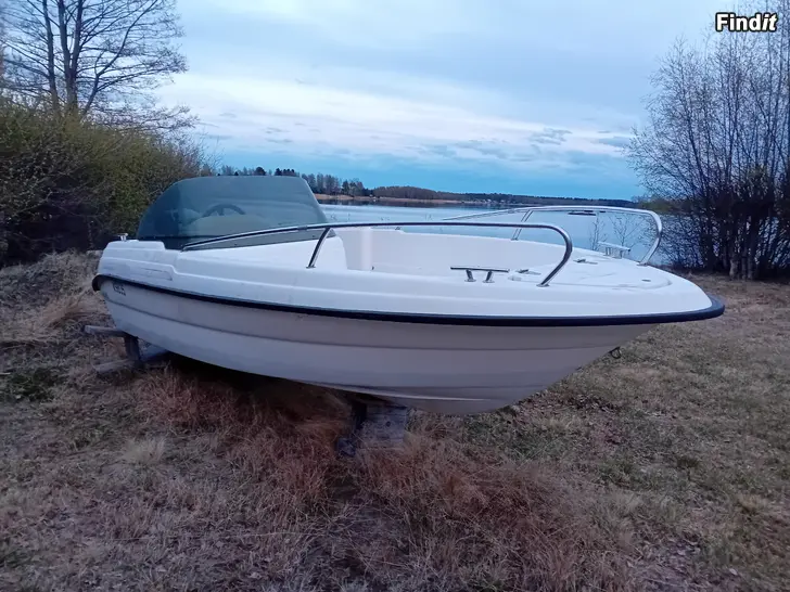 Säljes BELLA 440R MARINER 40 MAGNUM