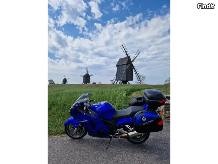 Säljes Ovanlig fin och lite körd Honda Blackbird