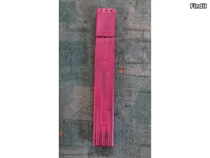 Myydään Varoituskolmio Peugeot 406