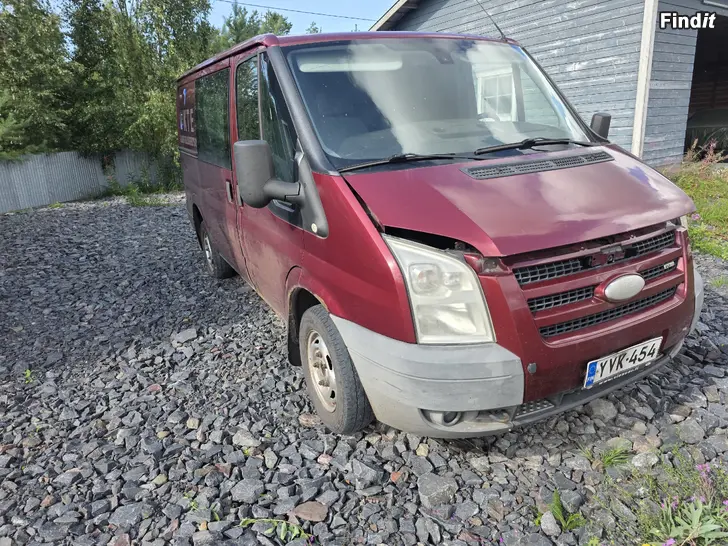 Myydään Ford transit