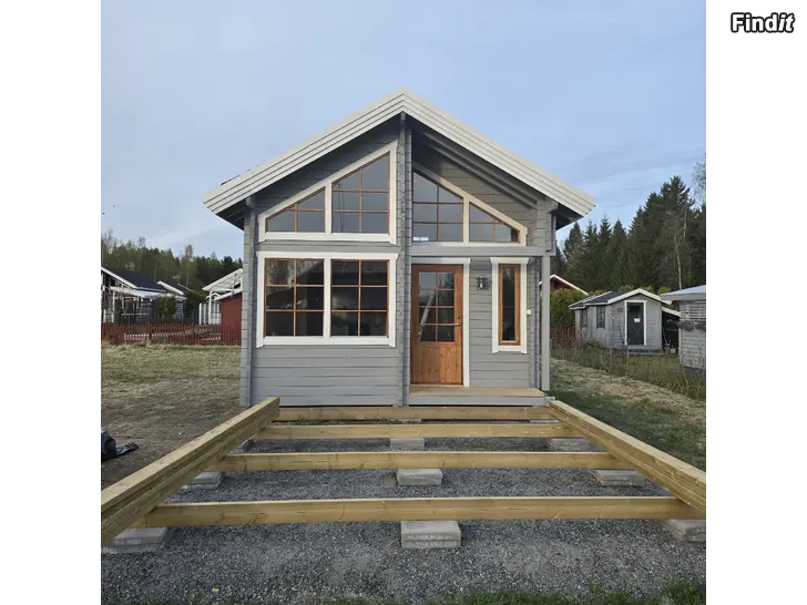 Myydään Kesäparatiisi - ei työleiri