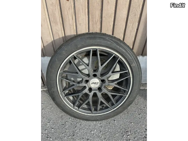 Myydään AEZ 17 fälgar 5x112