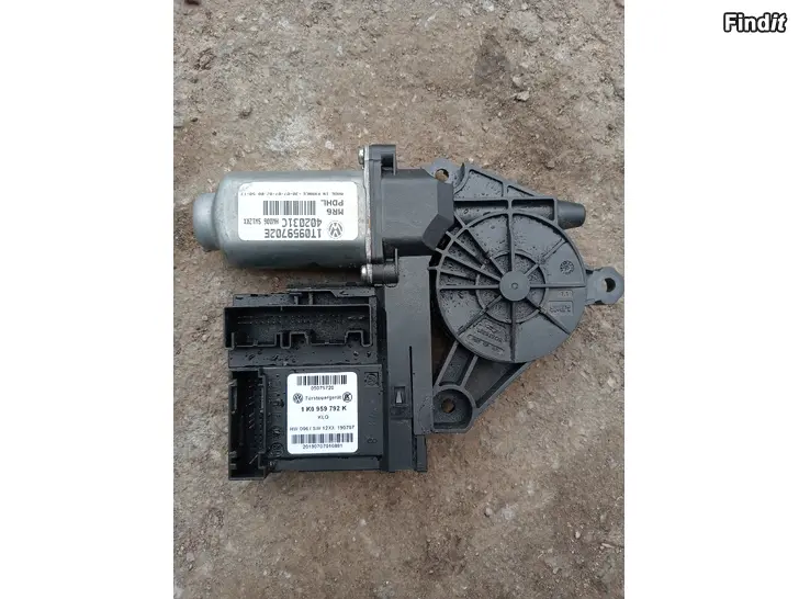 Myydään VW Touran 2007 oikean etuoven lasinnostin 1K0959792K