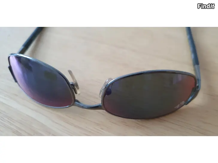 Myydään Ray-Ban aurinkolasit