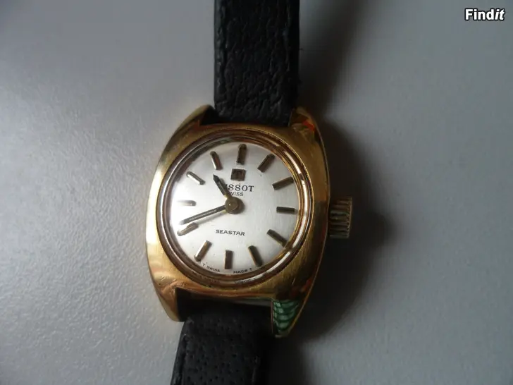 Myydään Naisten Tissot Seastar vetokello