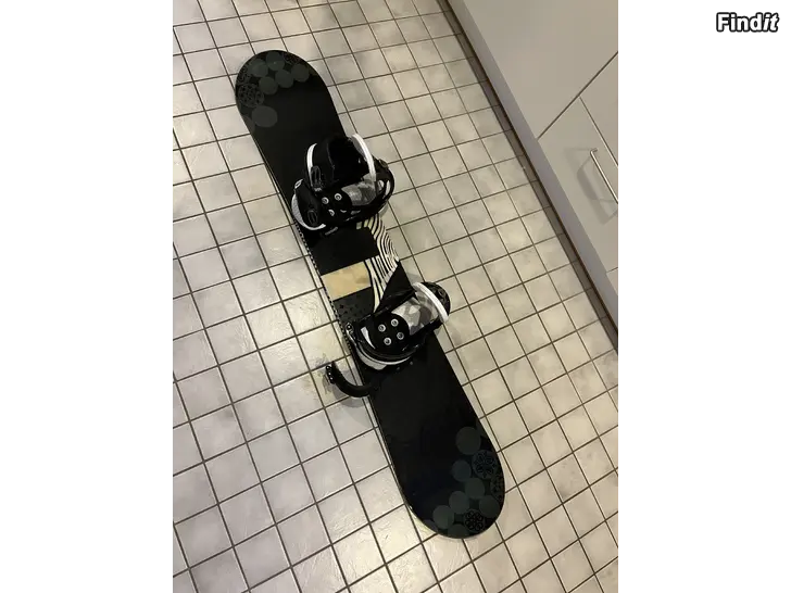 Säljes Head Snowboard 148cm