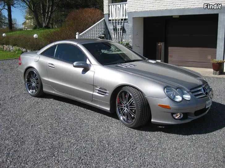 Myydään MERCEDES SL