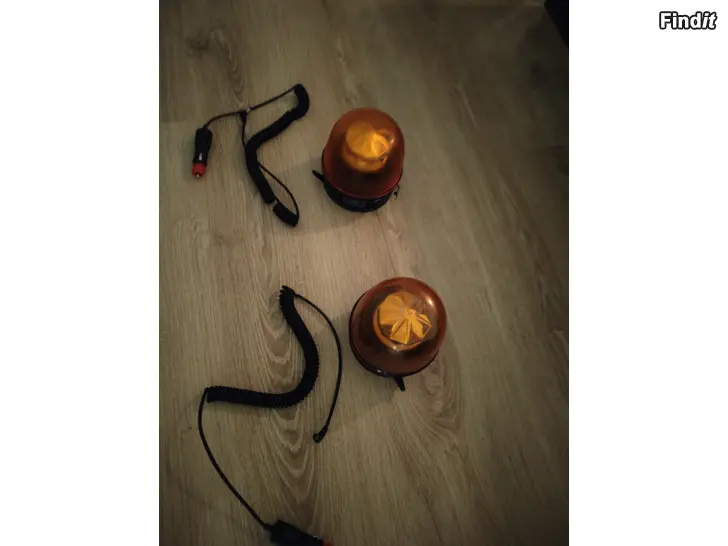 Myydään LADATTAVA LED-MAJAKKA MAGNEETILLA