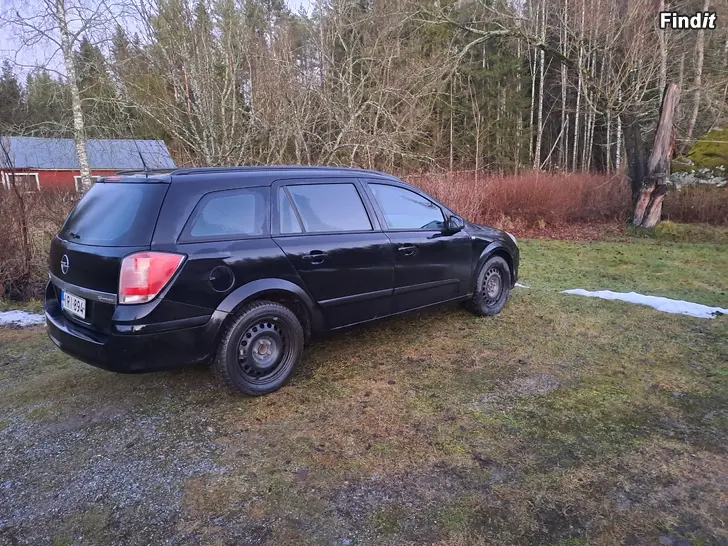 Säljes Ny besiktad opel astra
