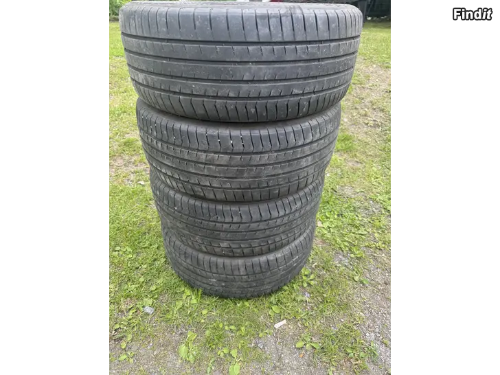 Myydään Kesärenkaat 225/45R17
