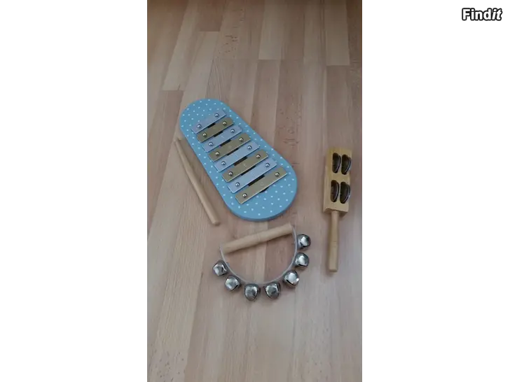 Myydään Lasten puiset soittimet 15e