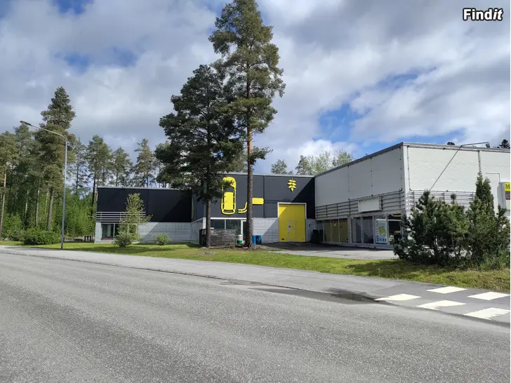 Myydään Liiketila 2144m2 Pietarsaaari