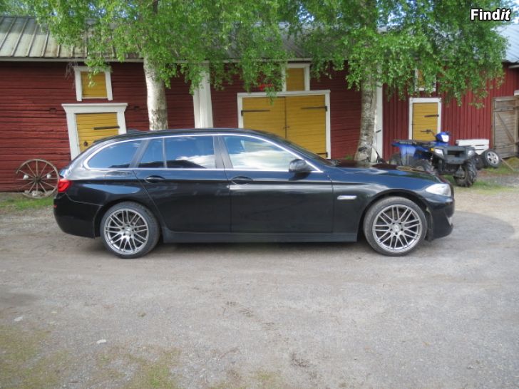Myydään BMW 525 d Xdrive touring