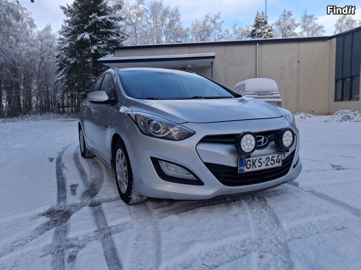 Säljes Hyundai i30  1,6 CRDi 94kW 6MT ISG Comfort 2014