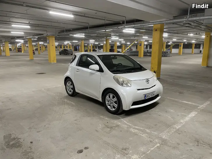 Myydään Toyota IQ 1.0 -09 manuaali, ilmastoitu
