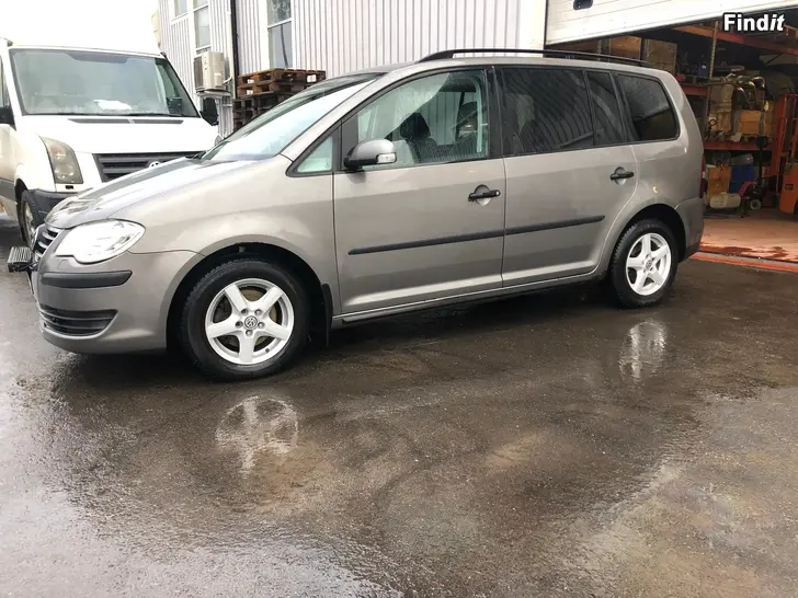 Säljes VW Touran 7 paikkanen