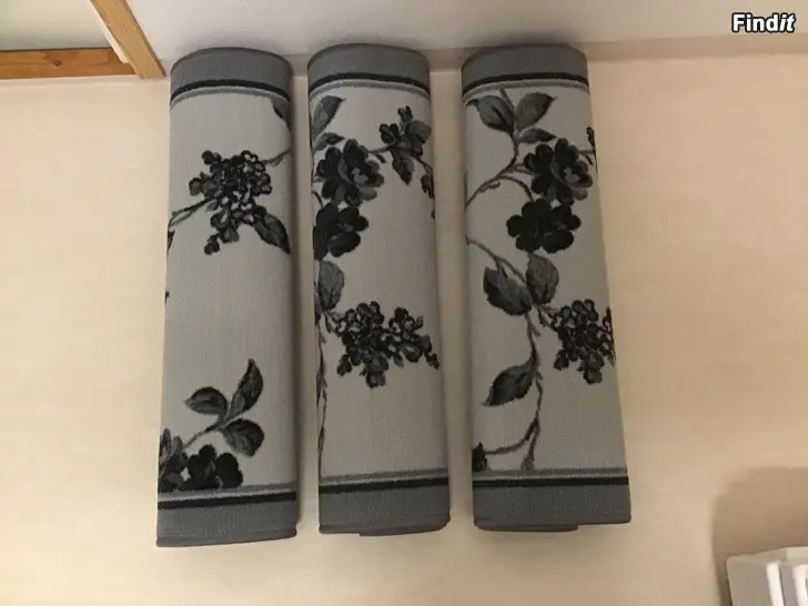 Säljes Erittäin hyväkuntoisia Mattoja