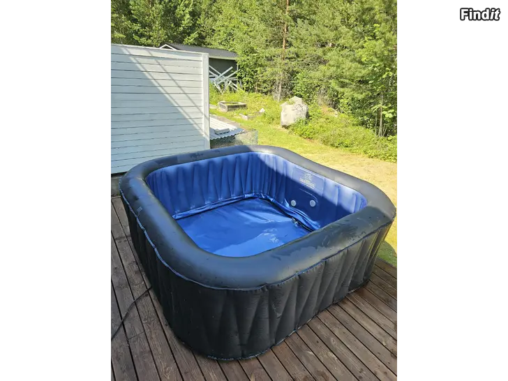 Säljes M-spa uppblåsbar bubbelpool